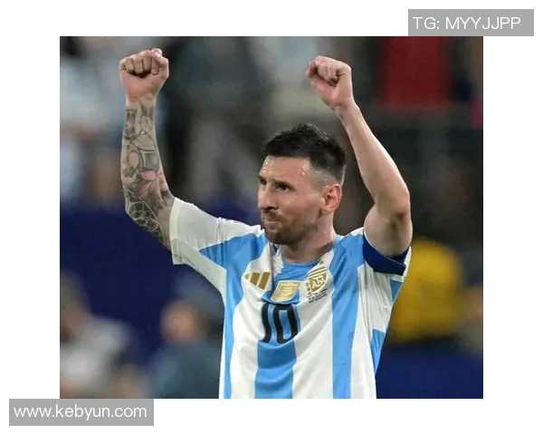 退役后依然迷倒万千球迷的帅气足球球星盘点